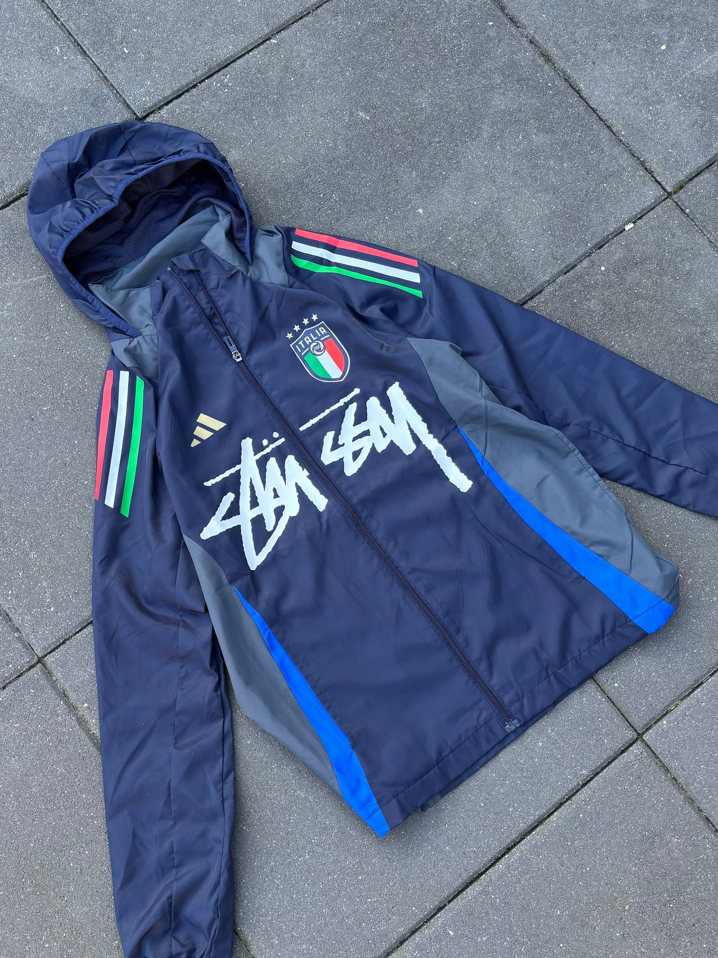 WINDBREAKER “STUSSY X ITALIA”