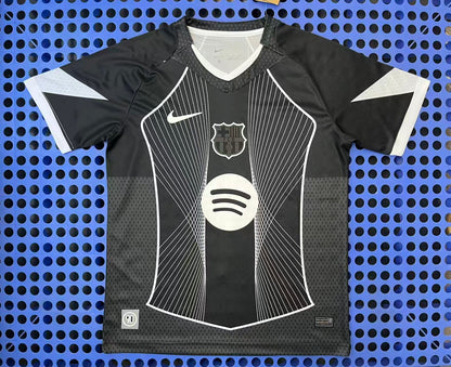 FC BARCELONA - BLACK AND WHITE
